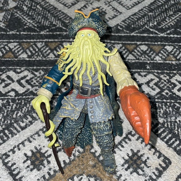 Disney Pirates Of The Caribbean Zizzle Davy Jones Claw Snap Action Figure - Picture 2 of 5